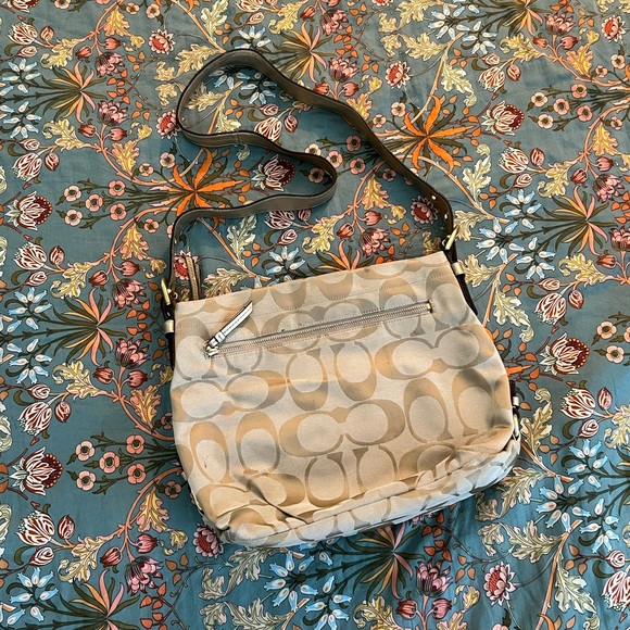 Coach Crossbody Purse - Picture 1 of 15